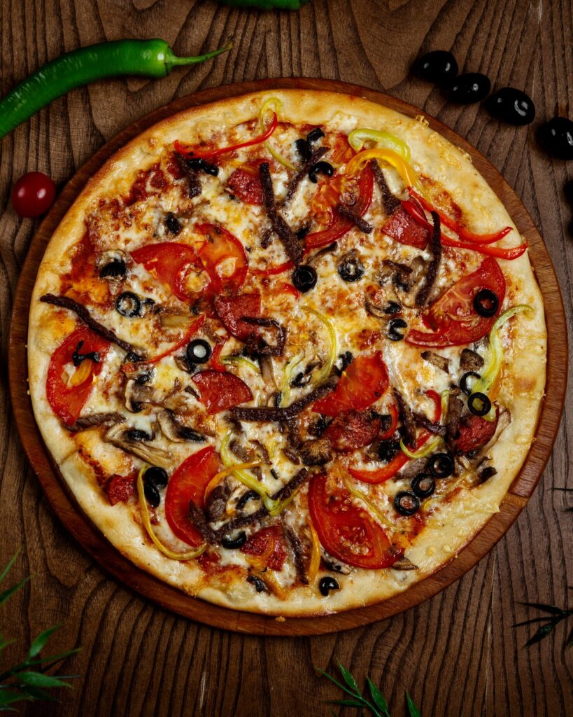 mix-pizza-table_140725-7404
